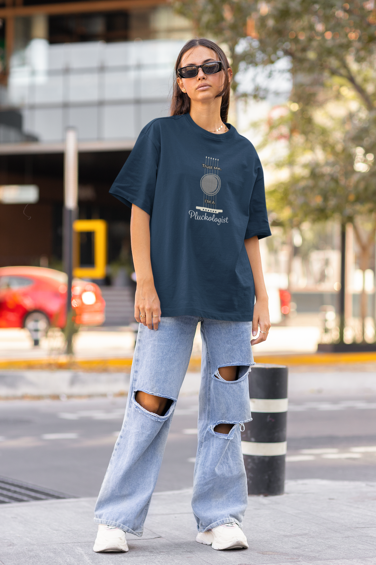 Pluckologist Oversized